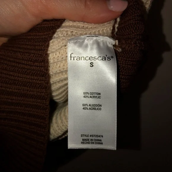 NWT Francesca’s Madilyn Colorblock Surplice Sweater Tank - Picture 6 of 7